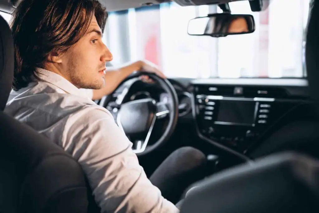 contanti in auto legge