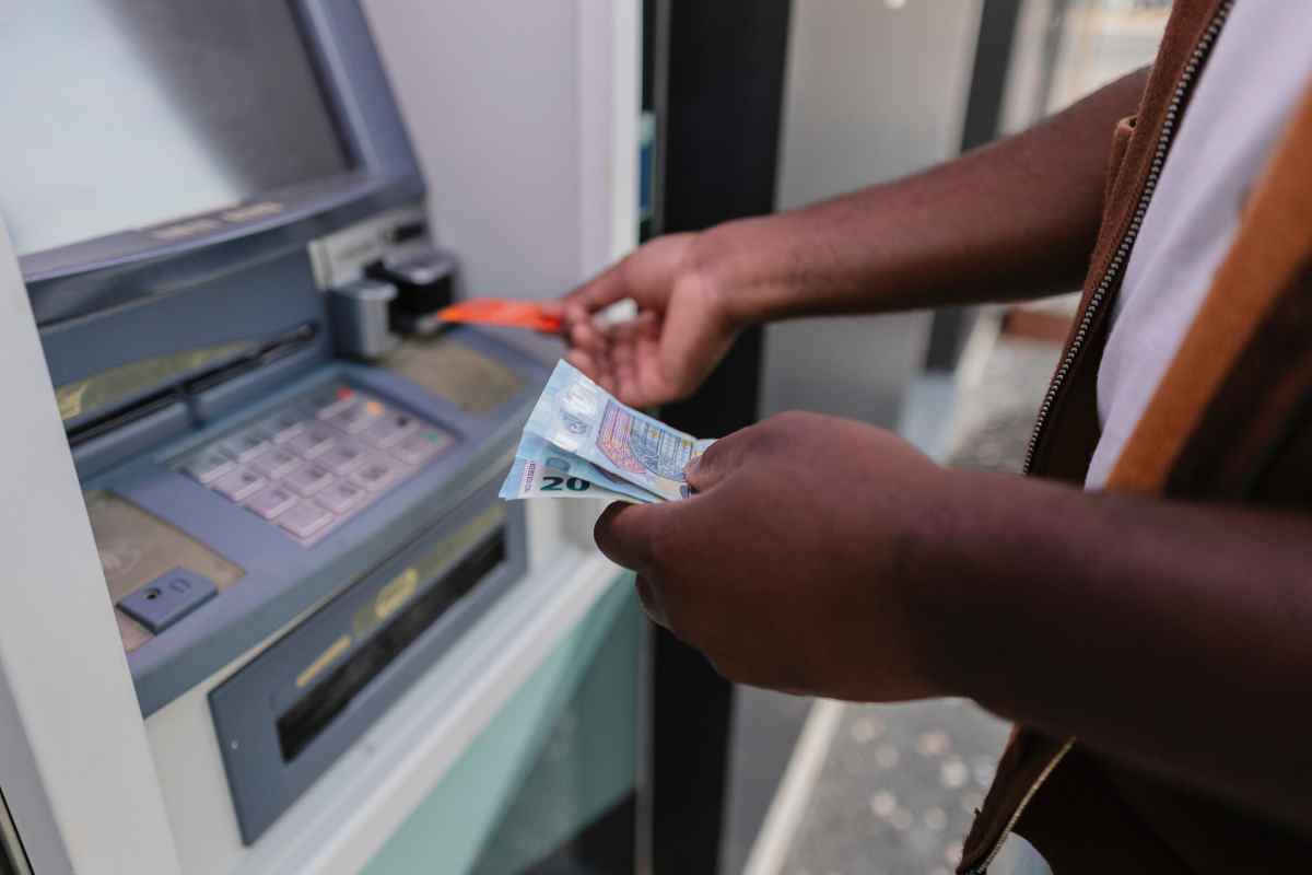 Prelievo contanti, da ora cambia tutto, i dettagli