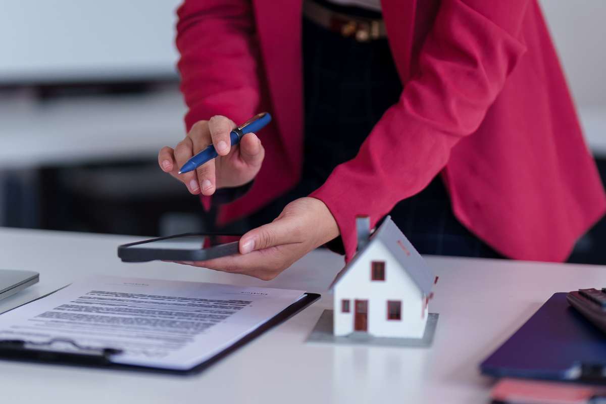 Nel 2025, come da tradizione, il pagamento dell’IMU si articola in due rate: l’acconto, già dovuto entro il 16 giugno, e il saldo finale da versare entro il 16 dicembre