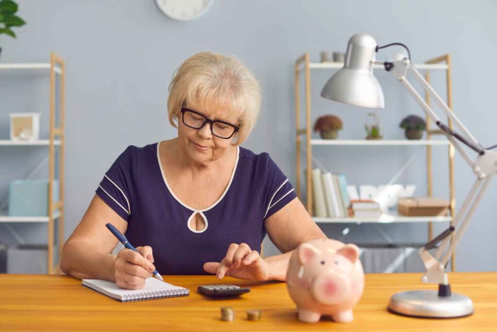 Aumento pensioni: dal 2026 fino a 600 euro in più a fine mese,