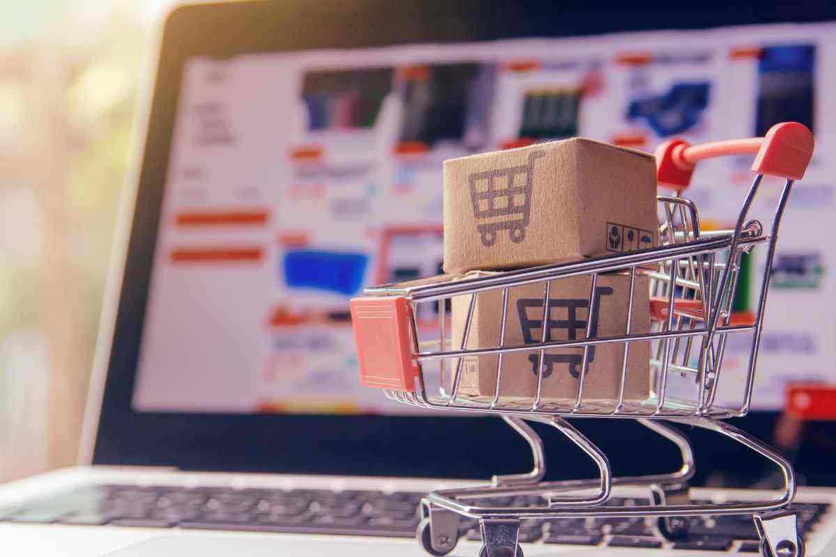 Addio shopping online: dal 2026 prezzi alle stelle su queste piattaforme