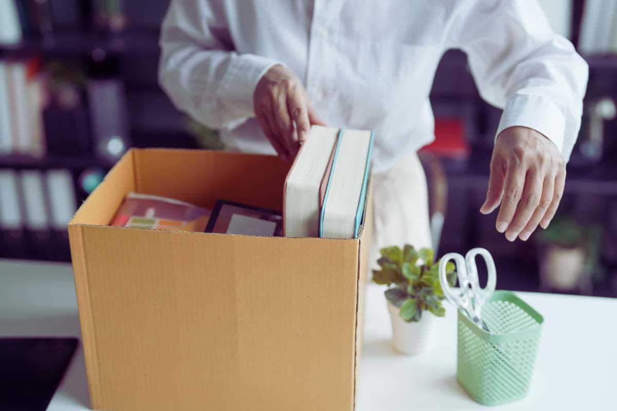 Tutti lo fanno a lavoro, ma ora si rischia il licenziamento